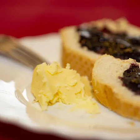 Cedavecia Oda ve Kahvaltı 3*